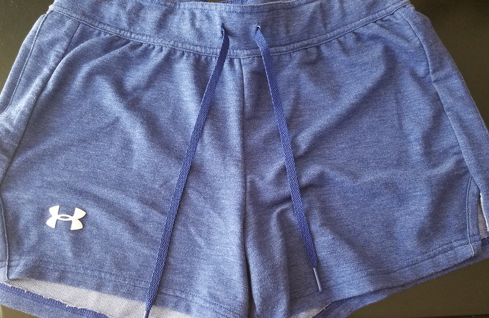 Under Armour size S blue shorts